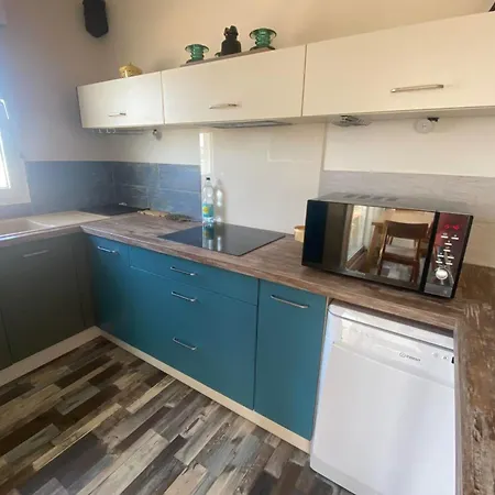 Floor Escape פרונטיניאן