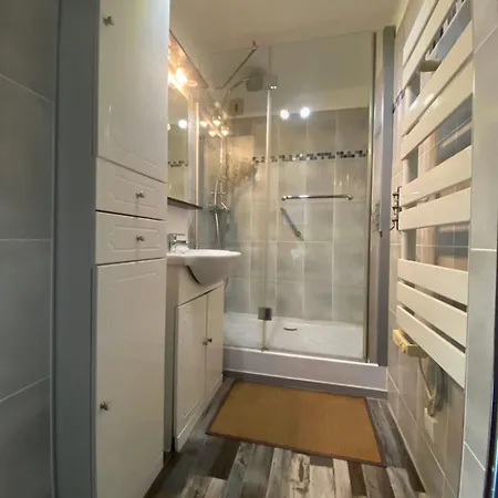 בית נופש Floor Escape *